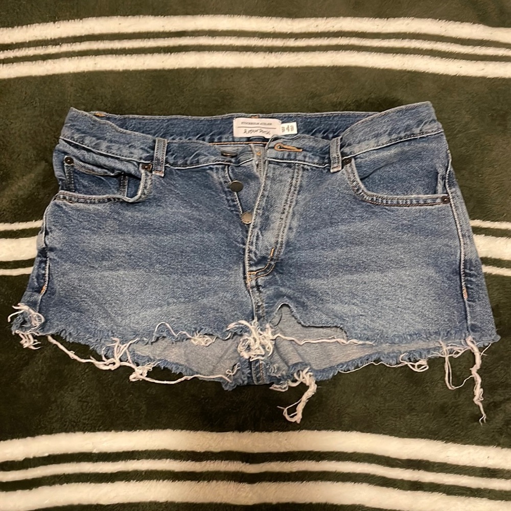 Zara button up distressed denim shorts